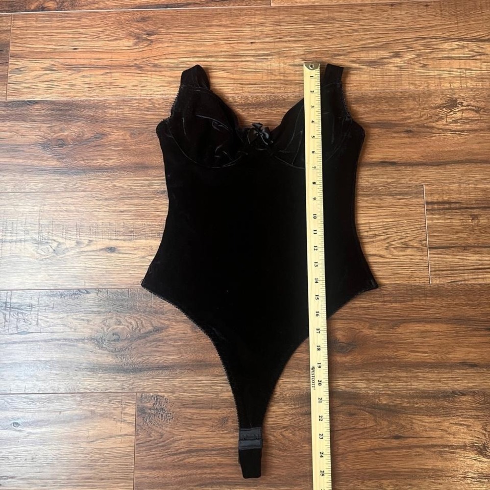 La Senza Black Velvet Lingerie Thong Bodysuit Balconette Cups Women S Whimsygoth - Picture 3 of 5